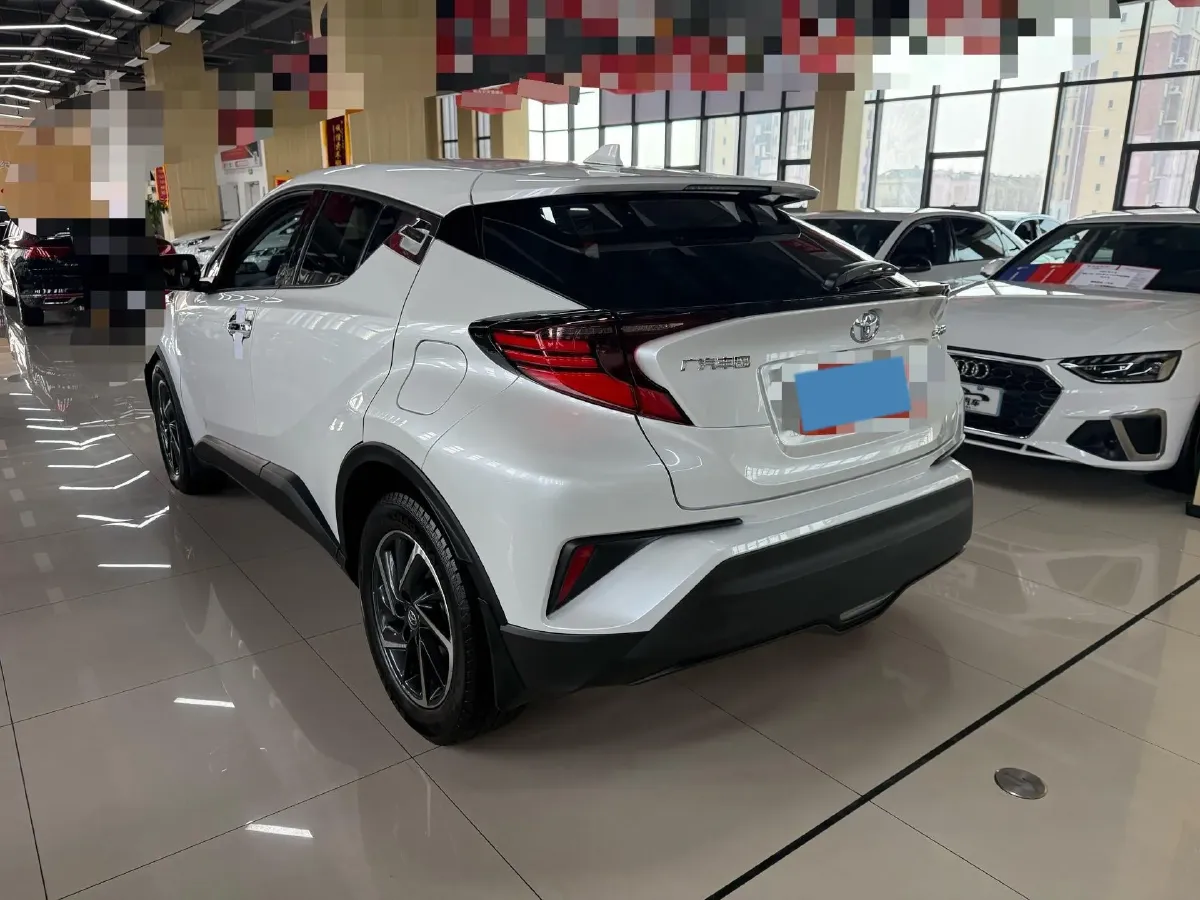 2021 Toyota C-HR 2.0L 171HP L4 CVT,autocango,china used car exporter,china ev exporter,chinese used car exporter,chinese used ev exporter