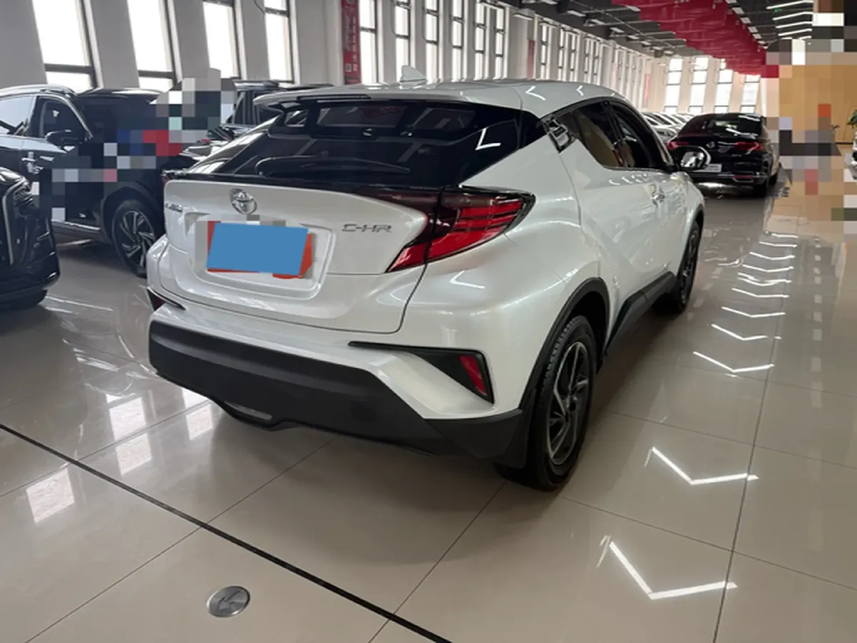 2021 Toyota C-HR 2.0L 171HP L4 CVT,autocango,china used car exporter,china ev exporter,chinese used car exporter,chinese used ev exporter