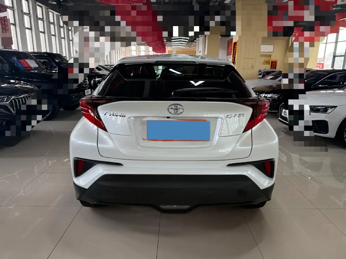 2021 Toyota C-HR 2.0L 171HP L4 CVT,autocango,china used car exporter,china ev exporter,chinese used car exporter,chinese used ev exporter