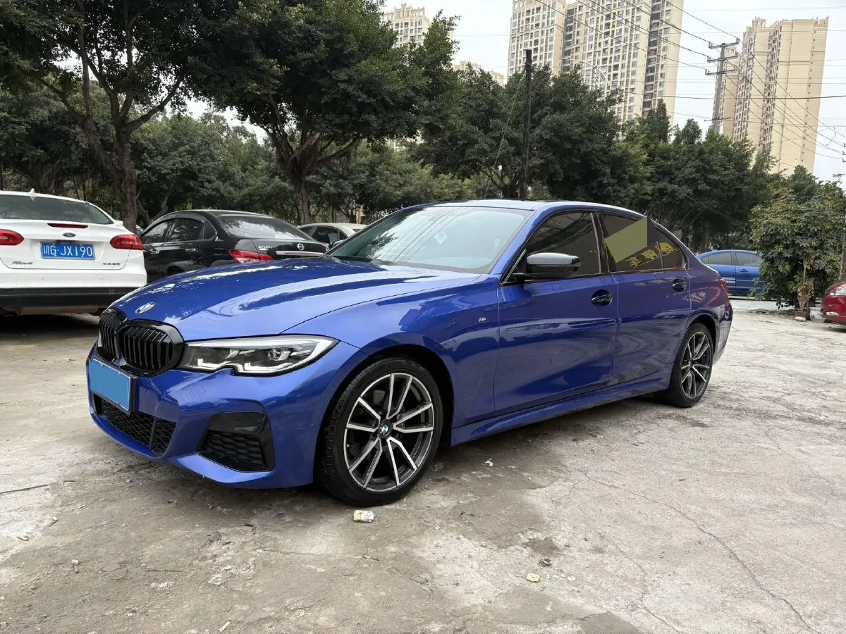 2020 BMW 3 Series 2.0T 156HP L4 8AT,autocango,china used car exporter,china ev exporter,chinese used car exporter,chinese used ev exporter