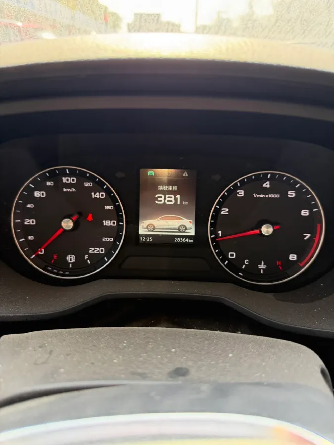 2019 Roewe i5 1.5L 120HP L4 5MT,autocango,china used car exporter,china ev exporter,chinese used car exporter,chinese used ev exporter