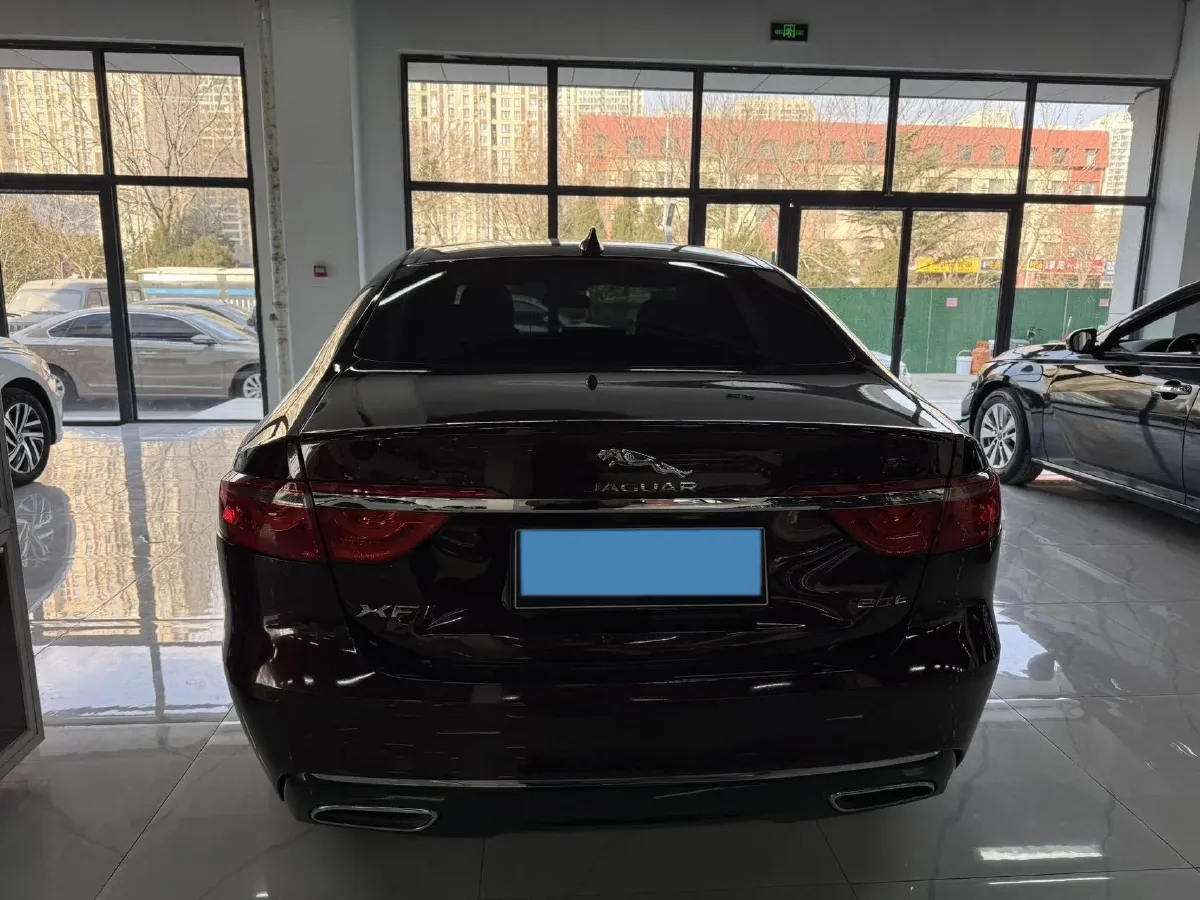 2018 Jaguar XFL 2.0T 200HP L4 8AT,autocango,china used car exporter,china ev exporter,chinese used car exporter,chinese used ev exporter