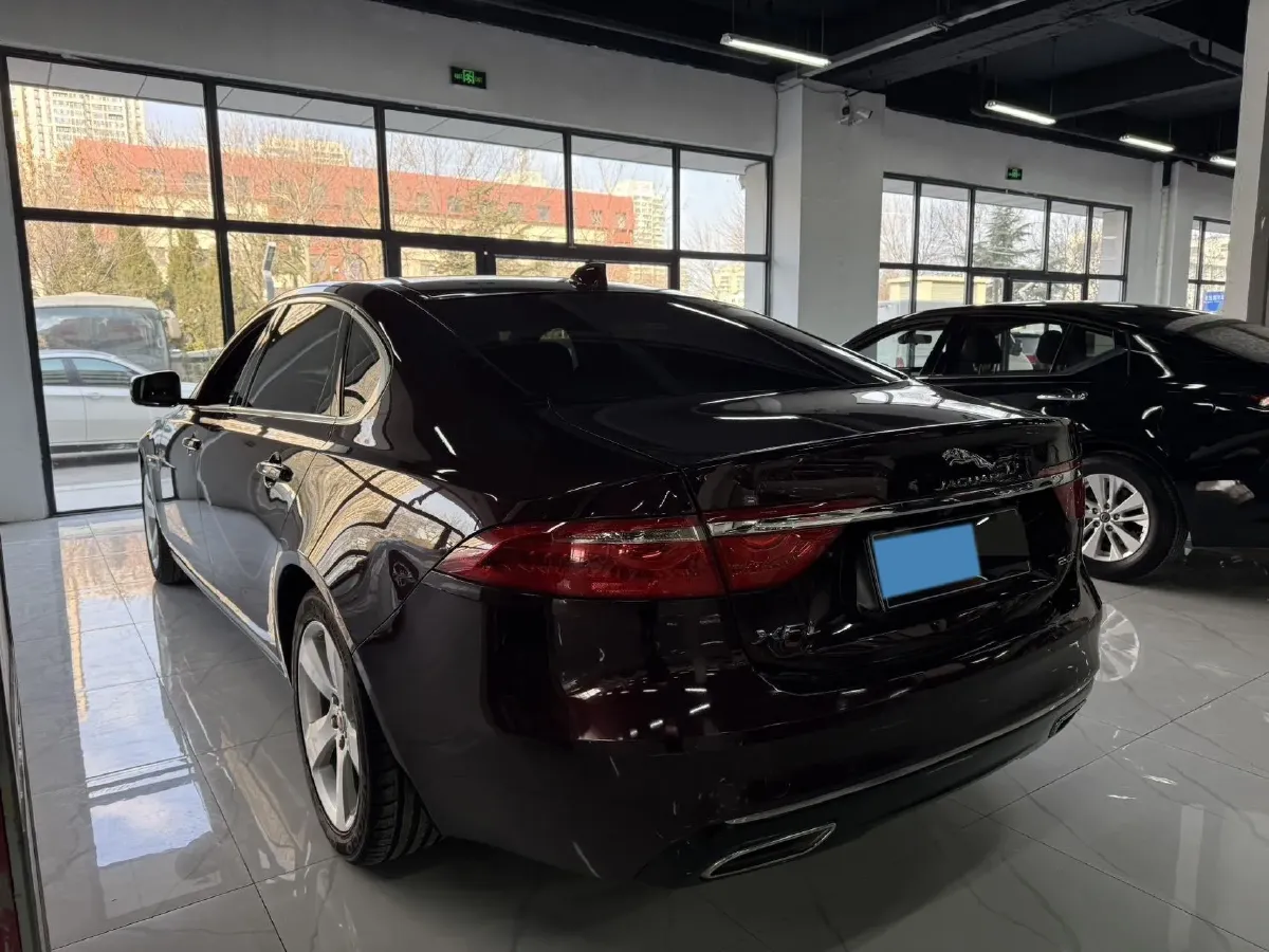 2018 Jaguar XFL 2.0T 200HP L4 8AT,autocango,china used car exporter,china ev exporter,chinese used car exporter,chinese used ev exporter