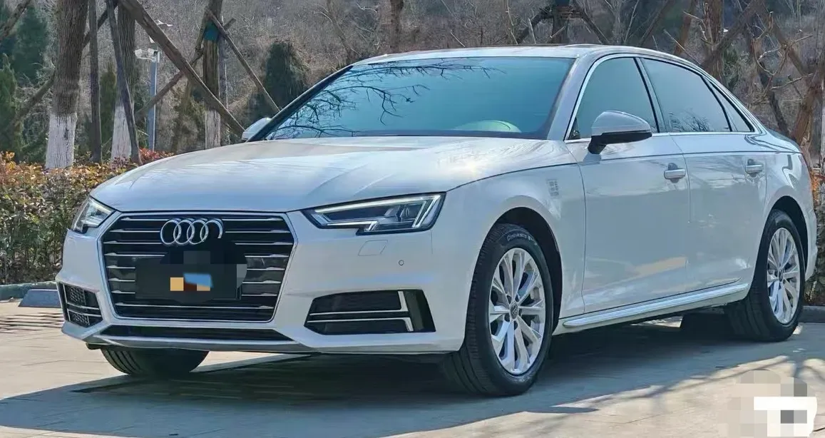 2019 Audi A4L 2.0T 190HP L4 7DCT,autocango,china used car exporter,china ev exporter,chinese used car exporter,chinese used ev exporter