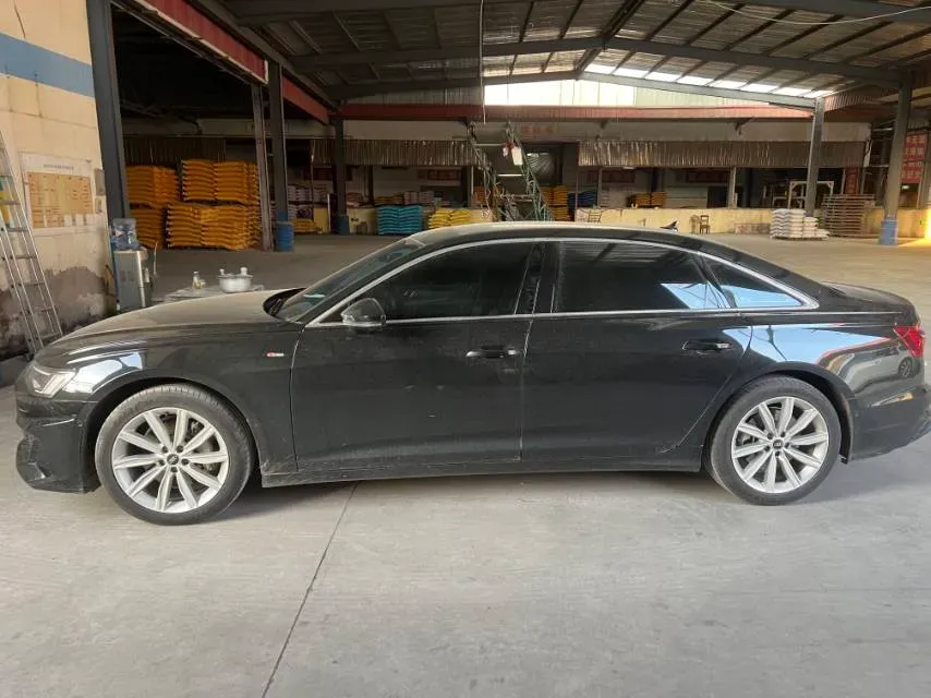 2024 Audi A6L 2.0T 245HP L4 7DCT,autocango,china used car exporter,china ev exporter,chinese used car exporter,chinese used ev exporter