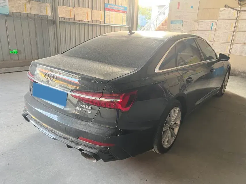 2024 Audi A6L 2.0T 245HP L4 7DCT,autocango,china used car exporter,china ev exporter,chinese used car exporter,chinese used ev exporter