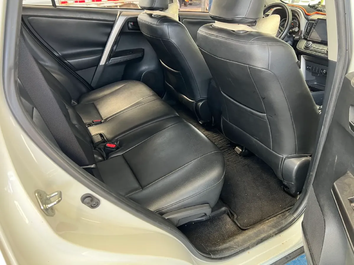 2019 Toyota Camry 2.0L 178HP L4 CVT,autocango,china used car exporter,china ev exporter,chinese used car exporter,chinese used ev exporter