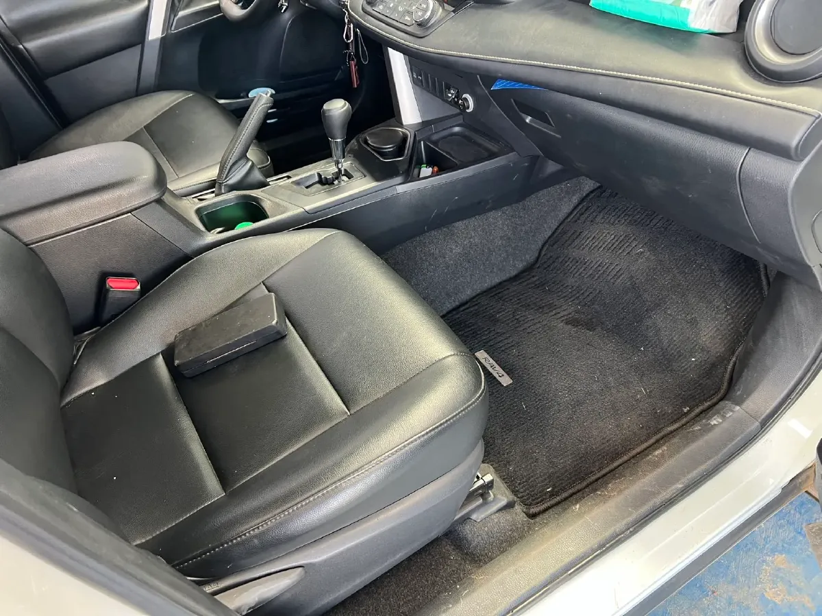 2019 Toyota Camry 2.0L 178HP L4 CVT,autocango,china used car exporter,china ev exporter,chinese used car exporter,chinese used ev exporter