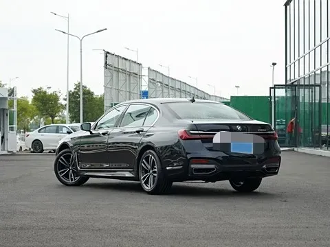 2021 BMW 7 Series 2.0T 265HP L4 8AT,autocango,china used car exporter,china ev exporter,chinese used car exporter,chinese used ev exporter