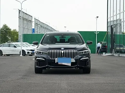 2021 BMW 7 Series 2.0T 265HP L4 8AT,autocango,china used car exporter,china ev exporter,chinese used car exporter,chinese used ev exporter