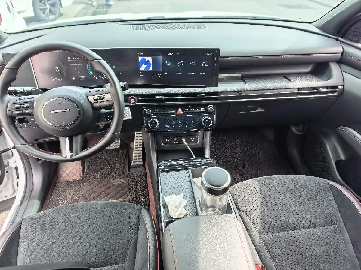 2025 MAXUS XinTu V70 2.0T 150HP L4 9AT,autocango,china used car exporter,china ev exporter,chinese used car exporter,chinese used ev exporter