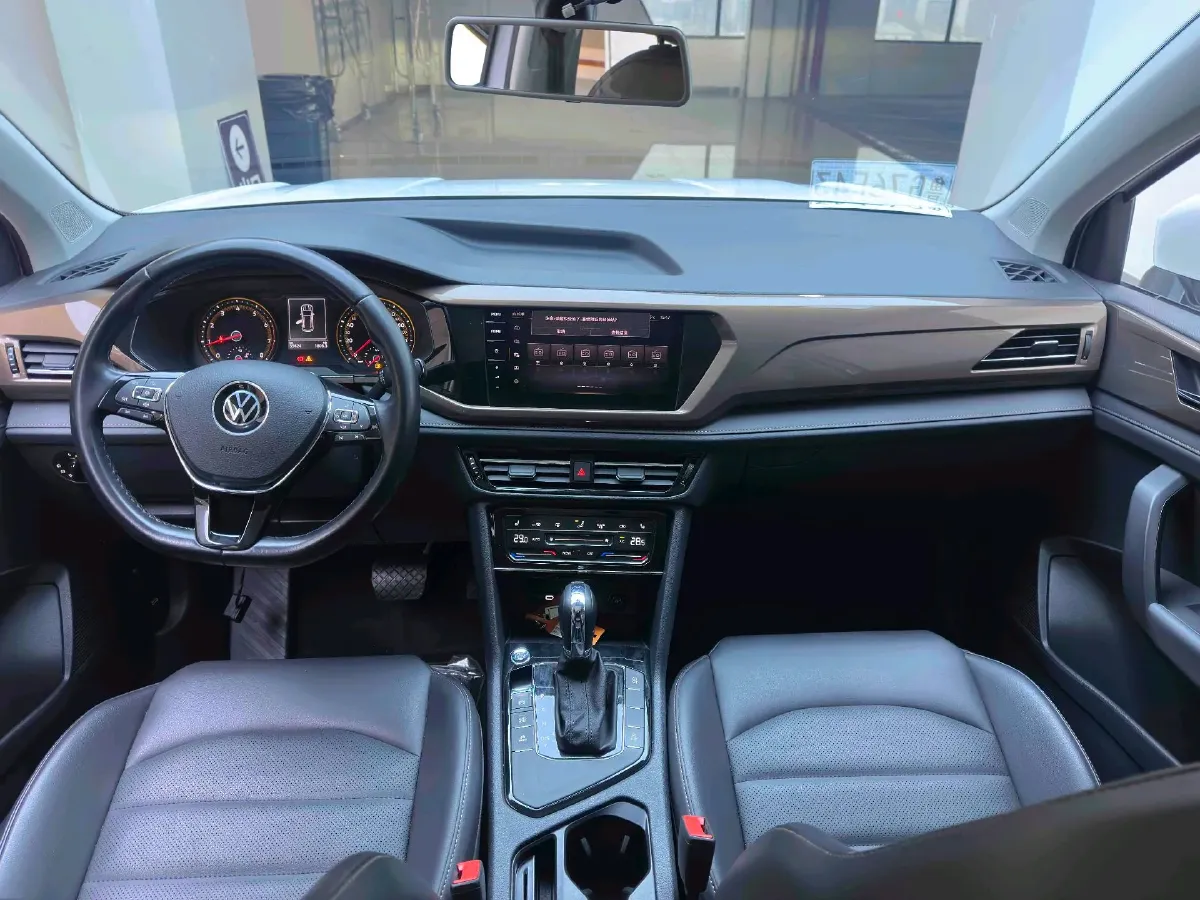 2021 Volkswagen Tharu 1.4T 150HP L4 7DCT,autocango,china used car exporter,china ev exporter,chinese used car exporter,chinese used ev exporter