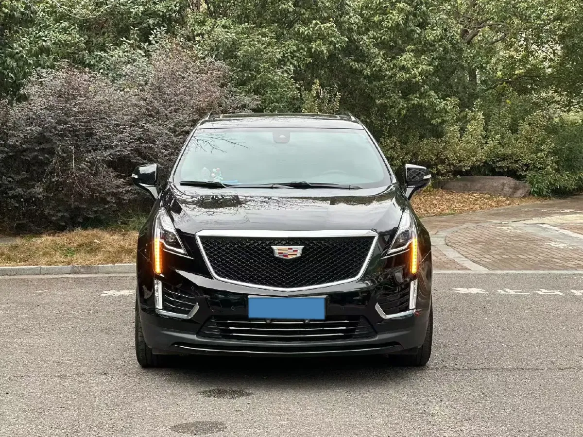 2022 Cadillac XT5 2.0T 237HP L4 9AT,autocango,china used car exporter,china ev exporter,chinese used car exporter,chinese used ev exporter