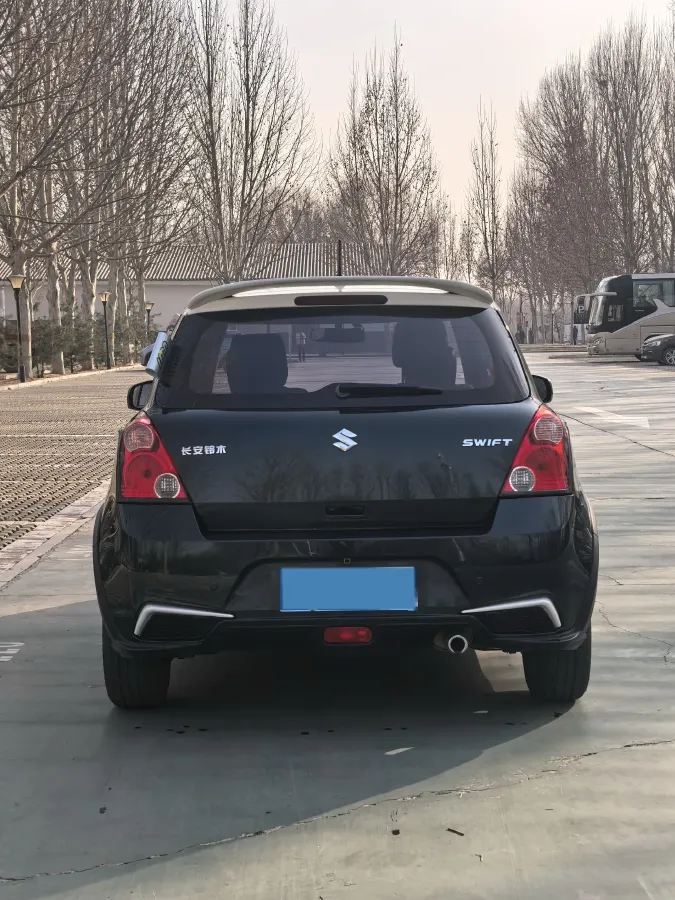 2016 Suzuki Swift 1.5L 103HP L4 4AT,autocango,china used car exporter,china ev exporter,chinese used car exporter,chinese used ev exporter