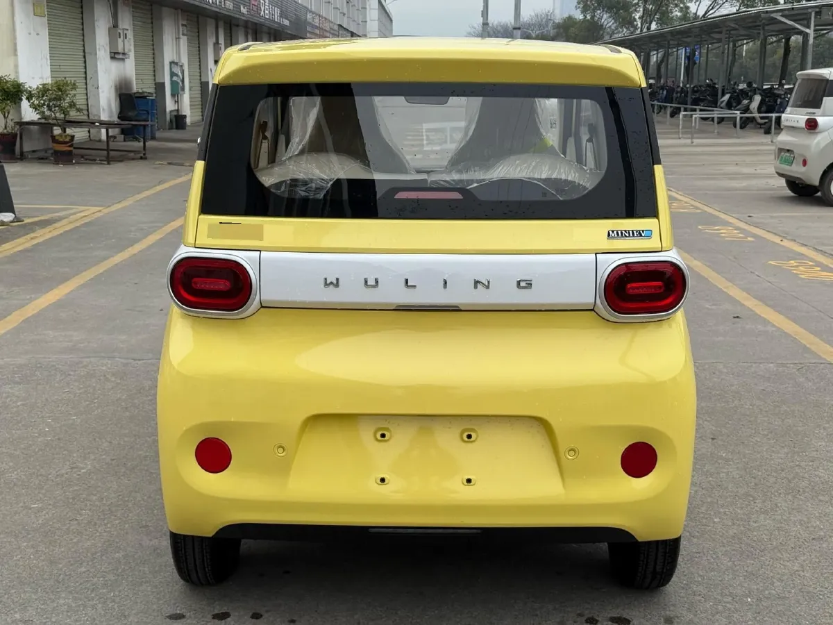 2025 WuLing HongGuang MINI EV BEV 16.2KWH,autocango,china used car exporter,china ev exporter,chinese used car exporter,chinese used ev exporter