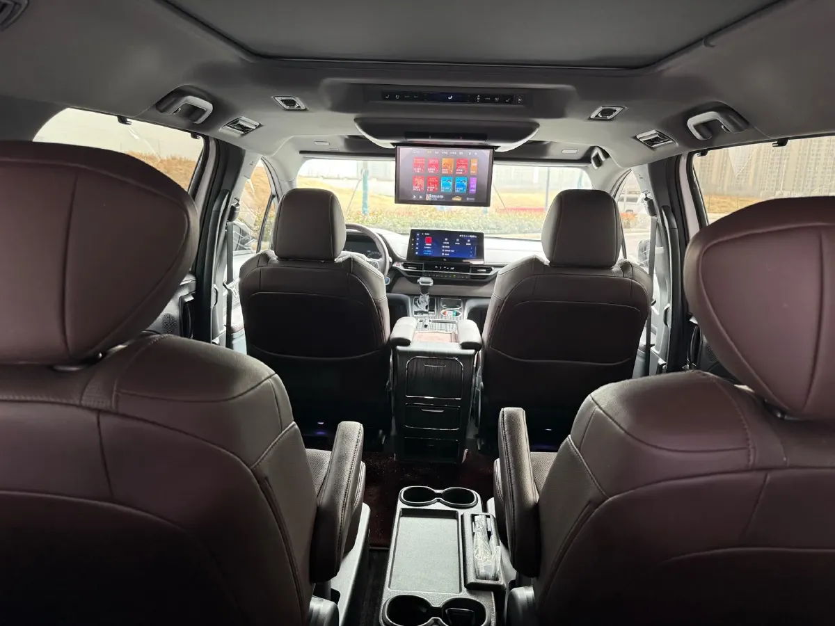 2023 Toyota Granvia 2.5L 189HP L4 E-CVT Hybrid,autocango,china used car exporter,china ev exporter,chinese used car exporter,chinese used ev exporter