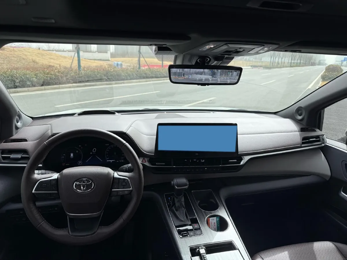 2023 Toyota Granvia 2.5L 189HP L4 E-CVT Hybrid,autocango,china used car exporter,china ev exporter,chinese used car exporter,chinese used ev exporter