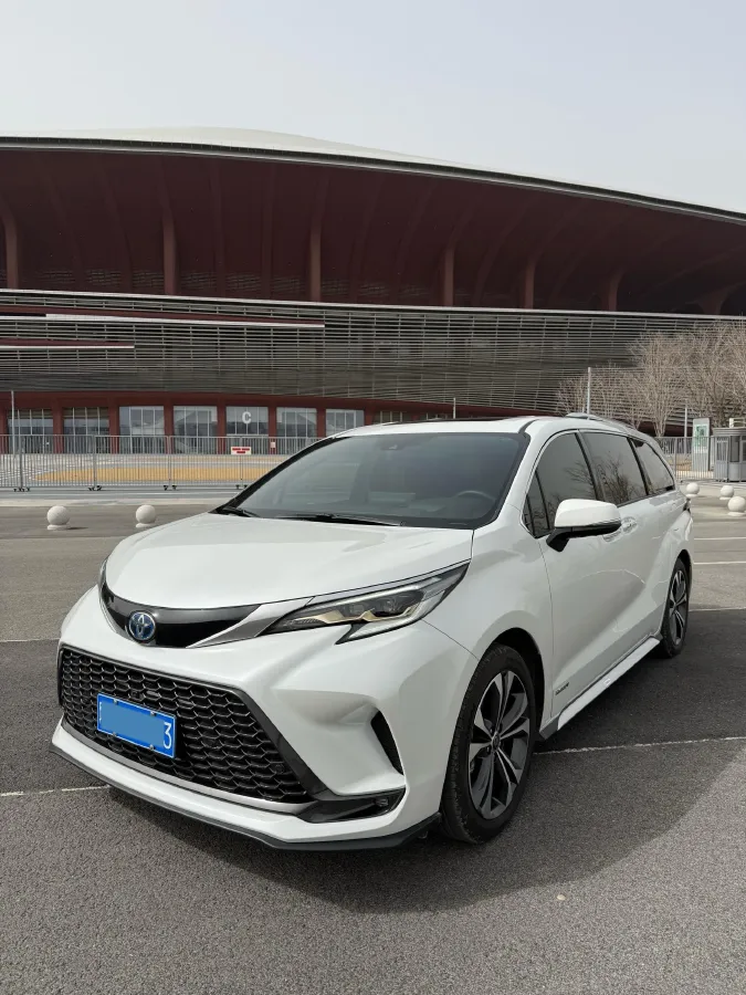 2023 Toyota Granvia 2.5L 189HP L4 E-CVT Hybrid,autocango,china used car exporter,china ev exporter,chinese used car exporter,chinese used ev exporter