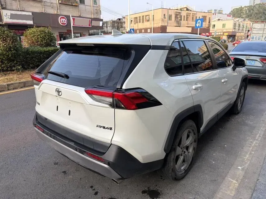 2022 Toyota RAV4 2.0L 171HP L4 CVT,autocango,china used car exporter,china ev exporter,chinese used car exporter,chinese used ev exporter