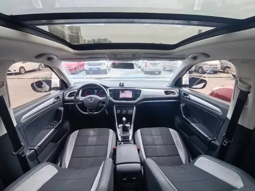 2021 Volkswagen T-Roc 1.4T 150HP L4 7DCT,autocango,china used car exporter,china ev exporter,chinese used car exporter,chinese used ev exporter
