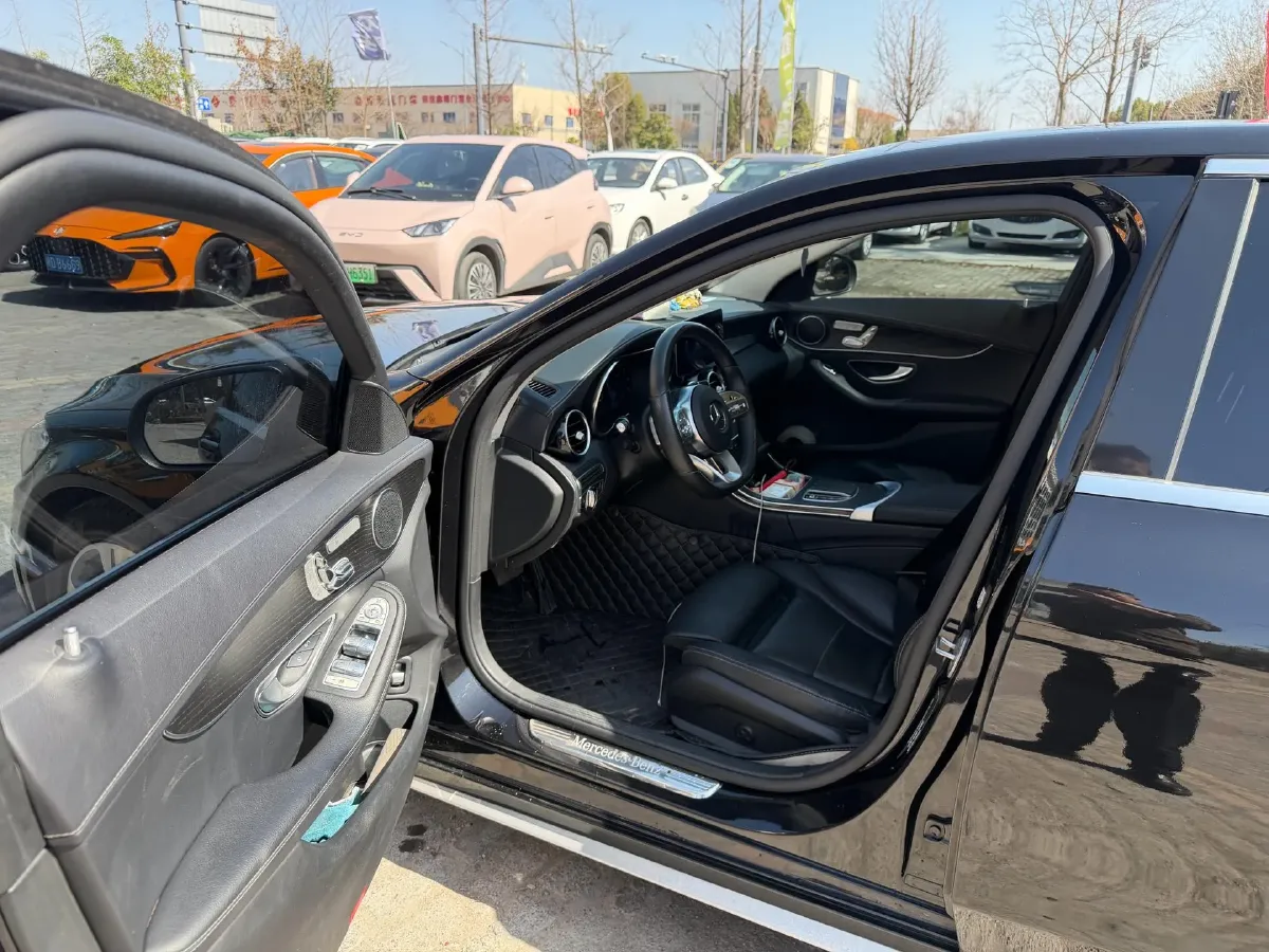 2021 Mercedes-Benz C Class 1.5T 184HP L4 9AT,autocango,china used car exporter,china ev exporter,chinese used car exporter,chinese used ev exporter