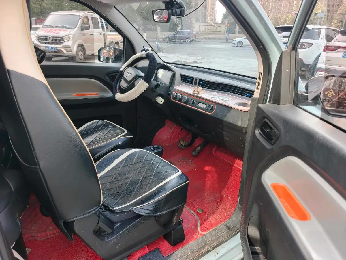 2020 WuLing HongGuang MINI EV BEV 13.8KWH,autocango,china used car exporter,china ev exporter,chinese used car exporter,chinese used ev exporter