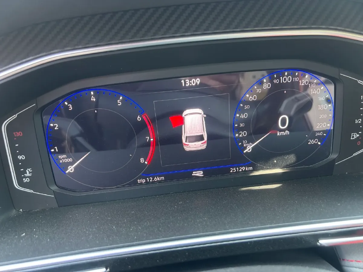 2023 Volkswagen Tiguan L 2.0T 186HP L4 7DCT,autocango,china used car exporter,china ev exporter,chinese used car exporter,chinese used ev exporter