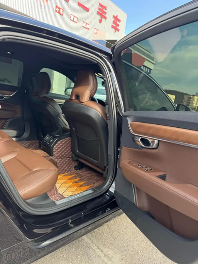 2022 Volvo S90 2.0T 250HP L4 8AT,autocango,china used car exporter,china ev exporter,chinese used car exporter,chinese used ev exporter