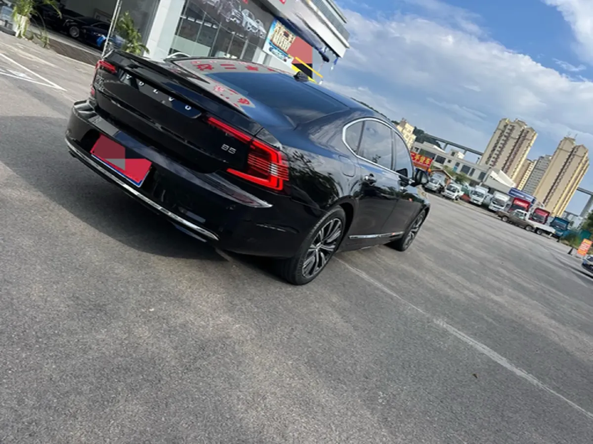 2022 Volvo S90 2.0T 250HP L4 8AT,autocango,china used car exporter,china ev exporter,chinese used car exporter,chinese used ev exporter
