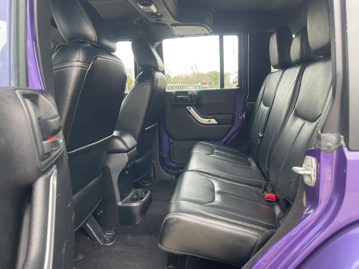 2017 Jeep Wrangler 3.0L 234HP V6 5AT,autocango,china used car exporter,china ev exporter,chinese used car exporter,chinese used ev exporter