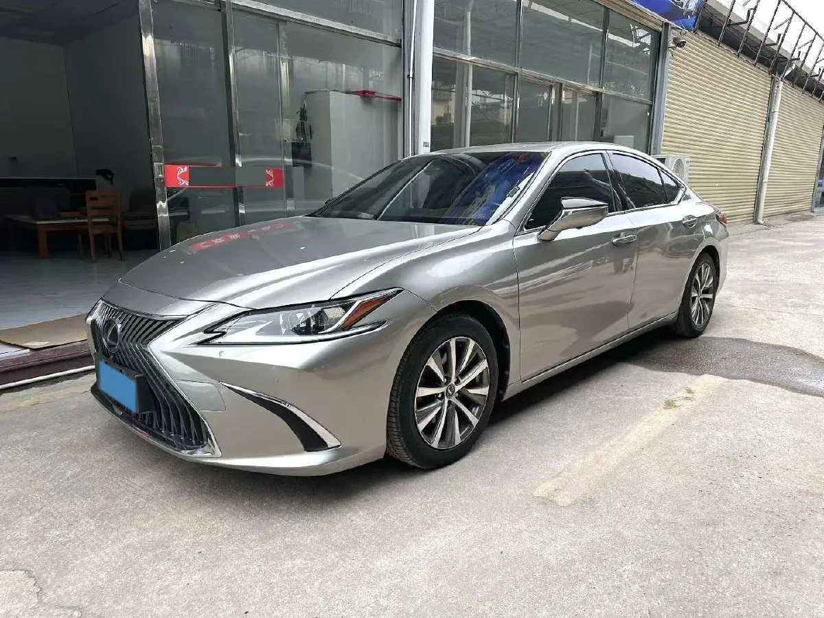 2018 Lexus ES 2.0L 167HP L4 6AT,autocango,china used car exporter,china ev exporter,chinese used car exporter,chinese used ev exporter