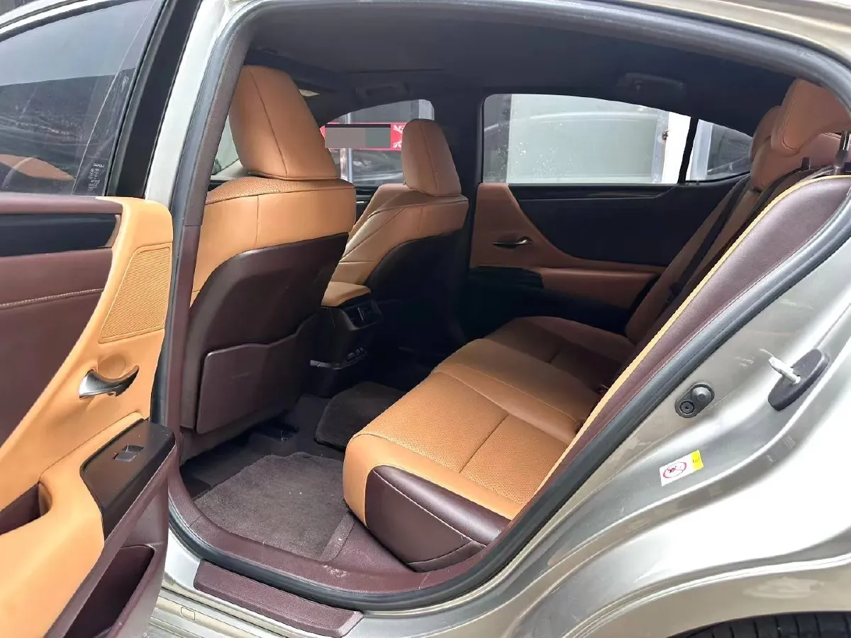 2018 Lexus ES 2.0L 167HP L4 6AT,autocango,china used car exporter,china ev exporter,chinese used car exporter,chinese used ev exporter