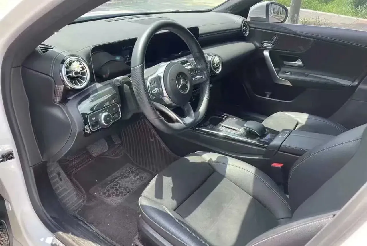 2020 Mercedes-Benz A Class 1.3T 163HP L4 7DCT,autocango,china used car exporter,china ev exporter,chinese used car exporter,chinese used ev exporter
