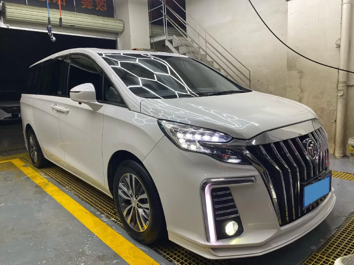 2021 Buick GL8 2.0T 237HP L4 9AT,autocango,china used car exporter,china ev exporter,chinese used car exporter,chinese used ev exporter