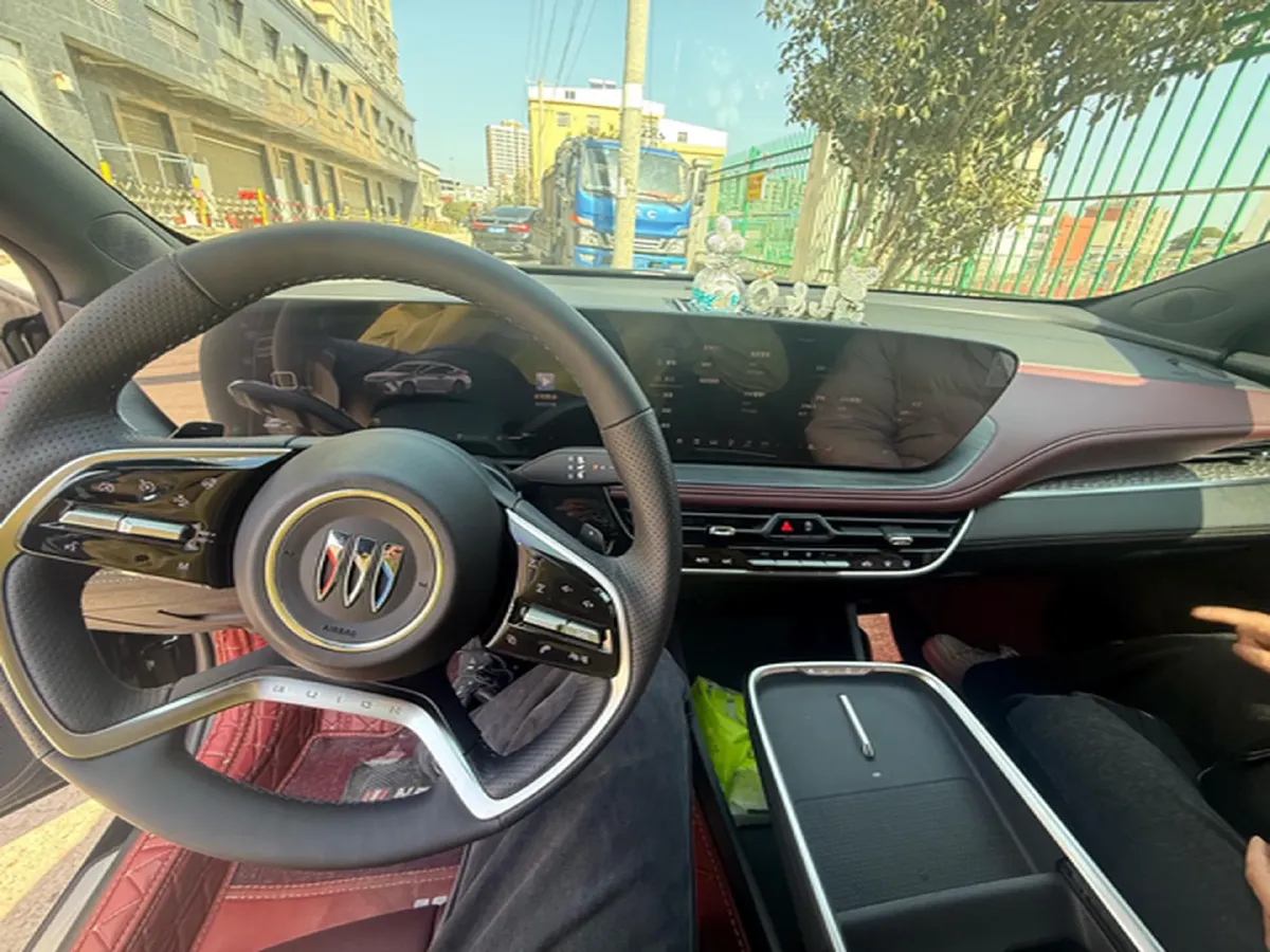 2025 Buick Larcosse 2.0T 237HP L4 9AT,autocango,china used car exporter,china ev exporter,chinese used car exporter,chinese used ev exporter