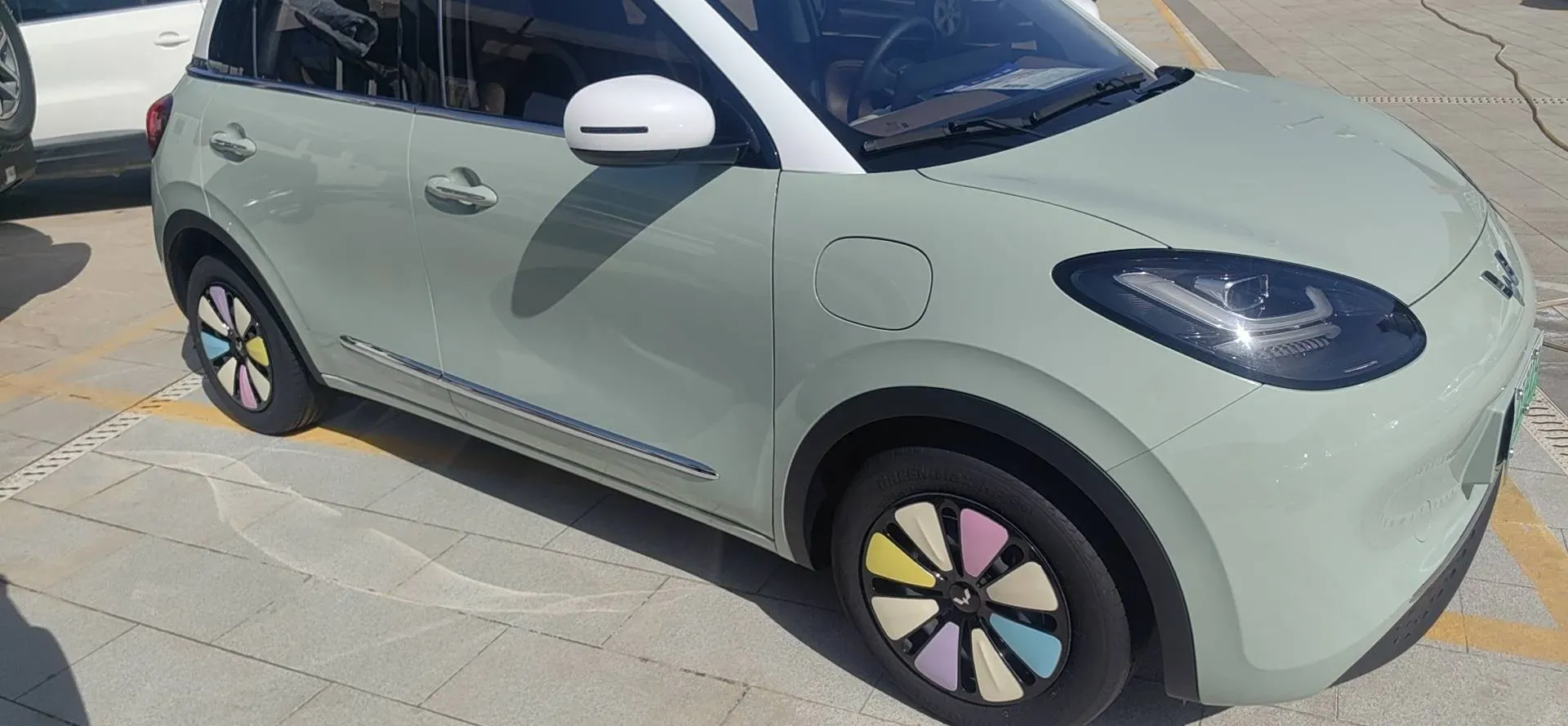 2023 WuLing BinGuo BEV 37.9KWH,autocango,china used car exporter,china ev exporter,chinese used car exporter,chinese used ev exporter