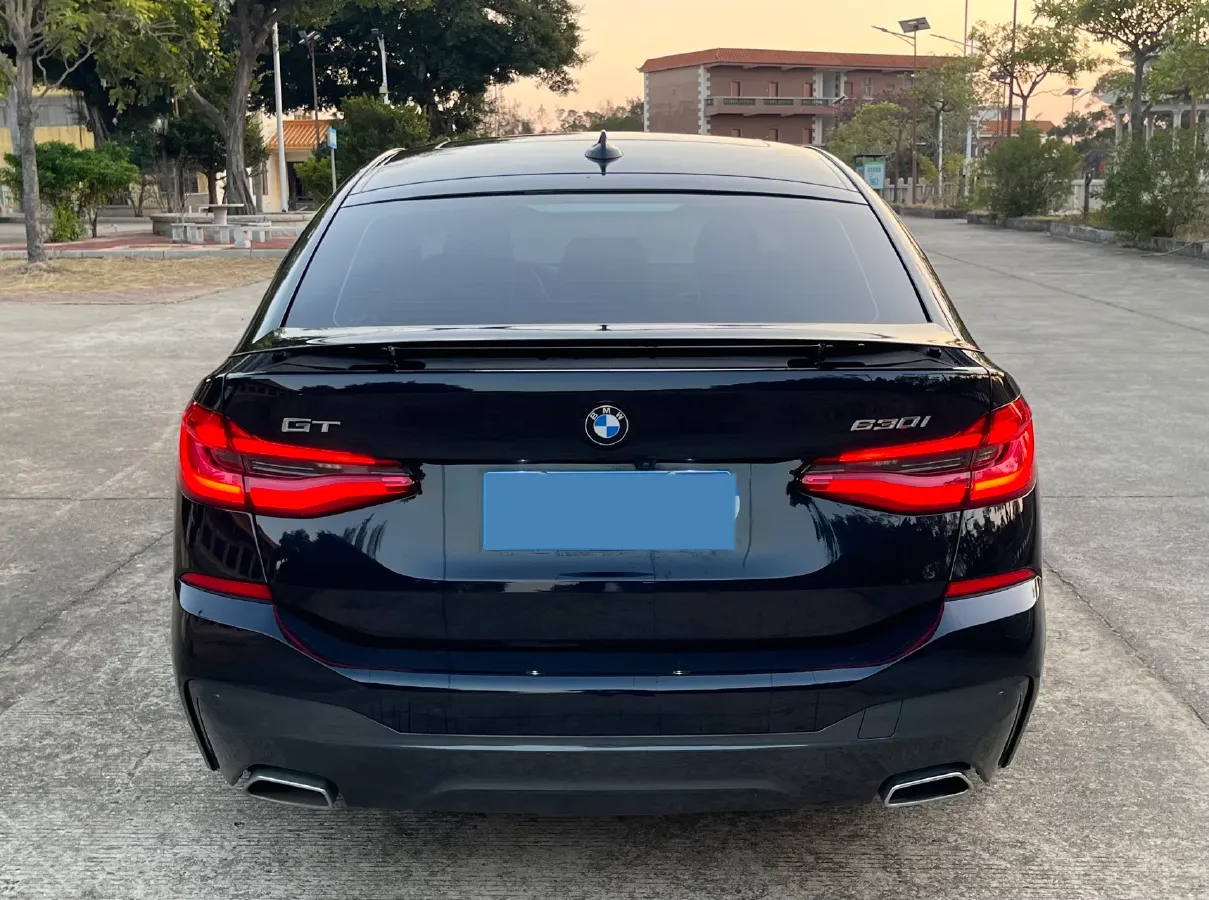 2021 BMW 6 Series GT 2.0T 258HP L4 8AT,autocango,china used car exporter,china ev exporter,chinese used car exporter,chinese used ev exporter