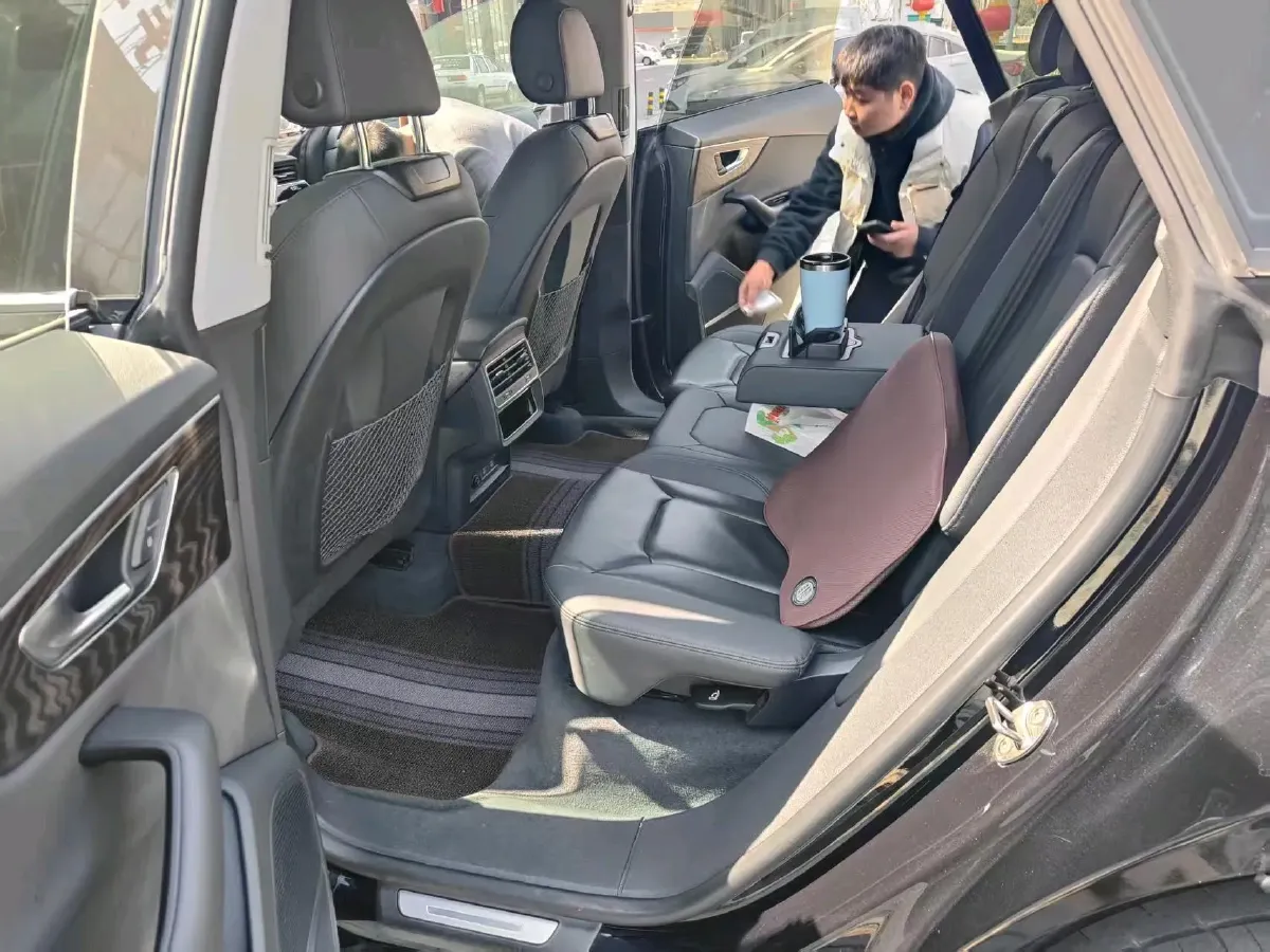 2021 Audi Q8 3.0T 340HP V6 8AT,autocango,china used car exporter,china ev exporter,chinese used car exporter,chinese used ev exporter