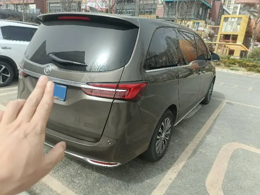 2023 Buick GL8 2.0T 237HP L4 9AT,autocango,china used car exporter,china ev exporter,chinese used car exporter,chinese used ev exporter