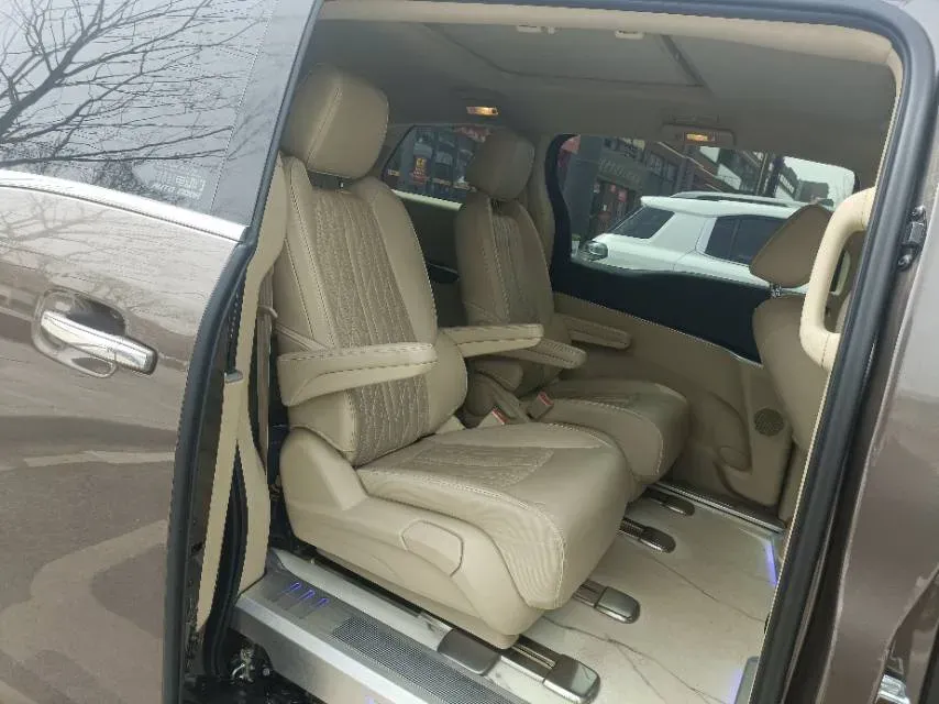 2023 Buick GL8 2.0T 237HP L4 9AT,autocango,china used car exporter,china ev exporter,chinese used car exporter,chinese used ev exporter