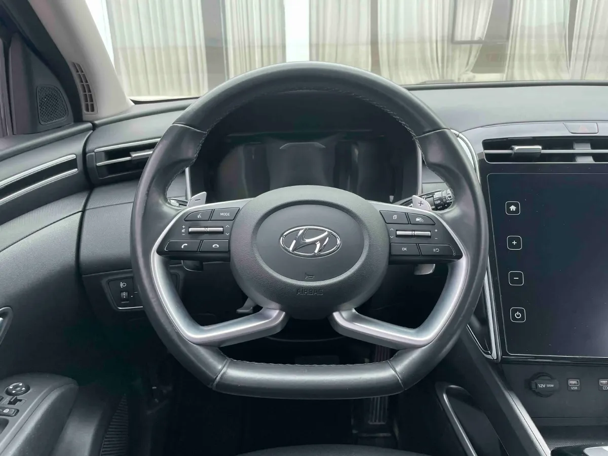 2021 Hyundai Tucson 1.5T 200HP L4 7DCT,autocango,china used car exporter,china ev exporter,chinese used car exporter,chinese used ev exporter