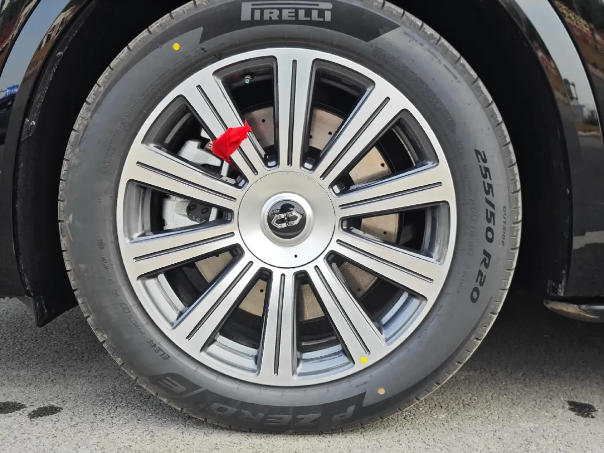 2025 AITO AITO M8 REEV 160HP REEV 53.4KWH,autocango,china used car exporter,china ev exporter,chinese used car exporter,chinese used ev exporter