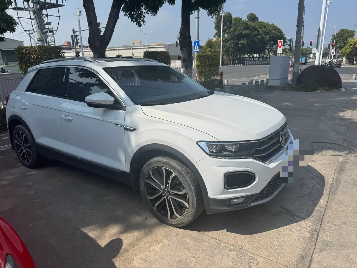 2021 Volkswagen T-Roc 1.4T 150HP L4 7DCT,autocango,china used car exporter,china ev exporter,chinese used car exporter,chinese used ev exporter