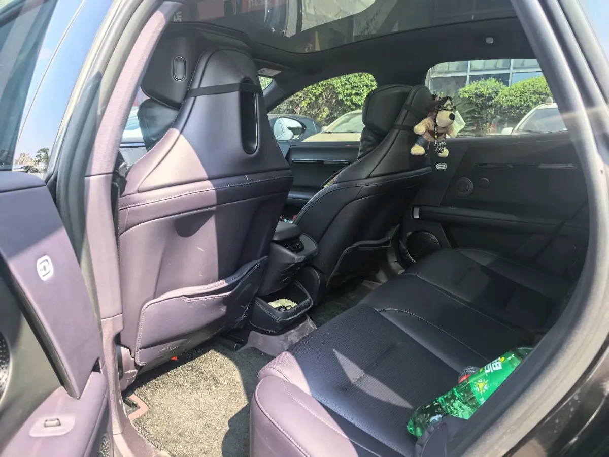 2025 Avatr 06 BEV,autocango,china used car exporter,china ev exporter,chinese used car exporter,chinese used ev exporter