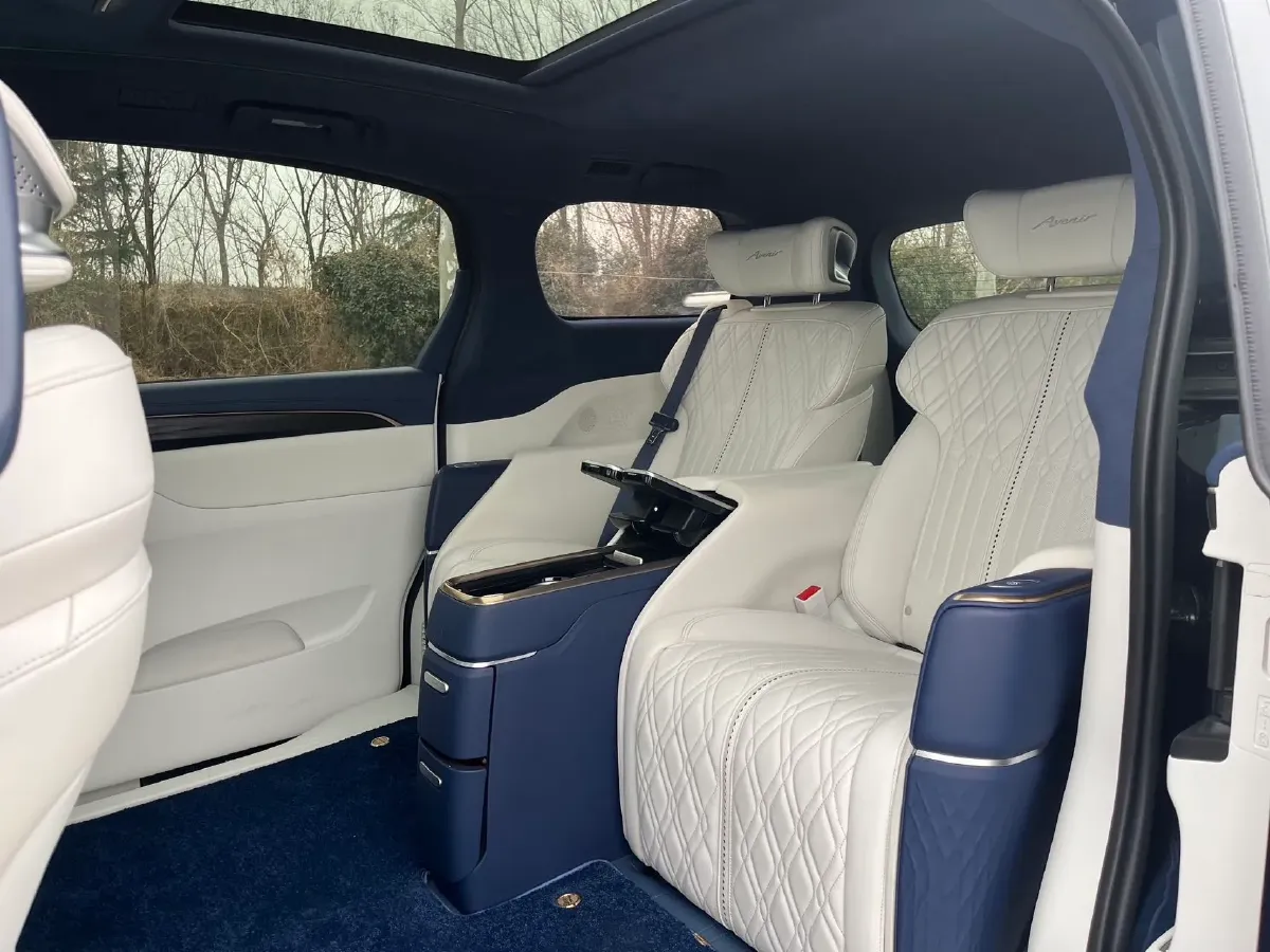 2020 Buick GL8 2.0T 237HP L4 9AT,autocango,china used car exporter,china ev exporter,chinese used car exporter,chinese used ev exporter