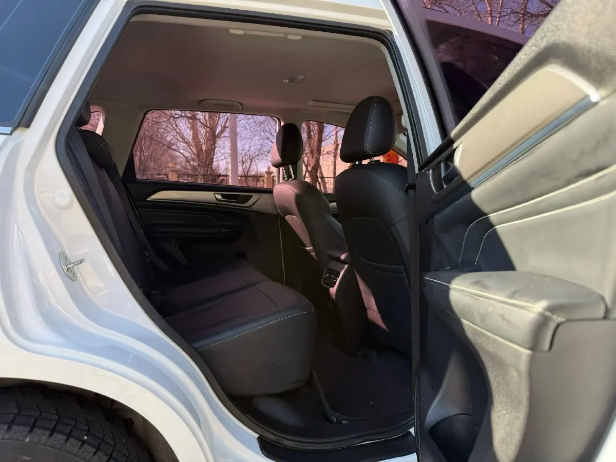 2022 Haval H6 1.5T 184HP L4 7DCT,autocango,china used car exporter,china ev exporter,chinese used car exporter,chinese used ev exporter