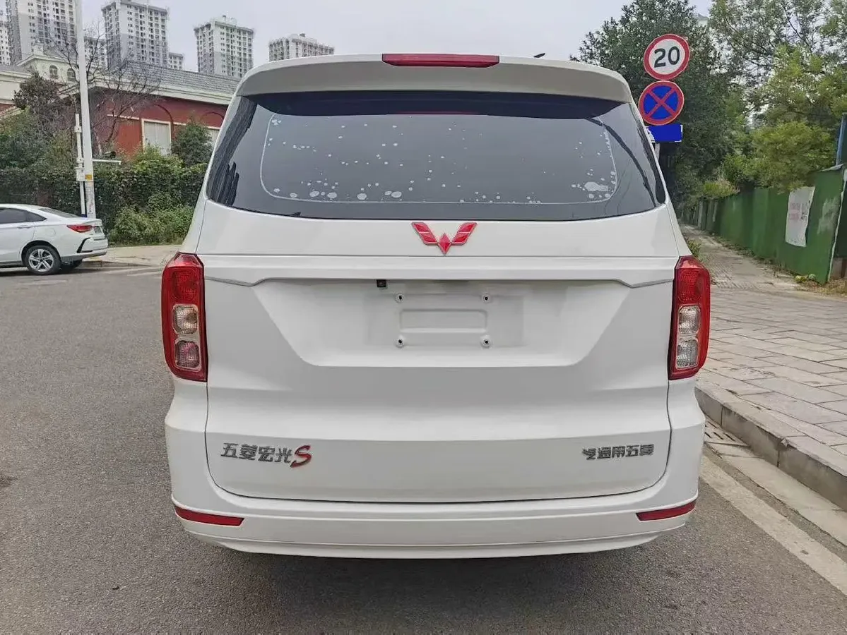 2019 WuLing HongGuang 1.5L 99HP L4 6MT,autocango,china used car exporter,china ev exporter,chinese used car exporter,chinese used ev exporter