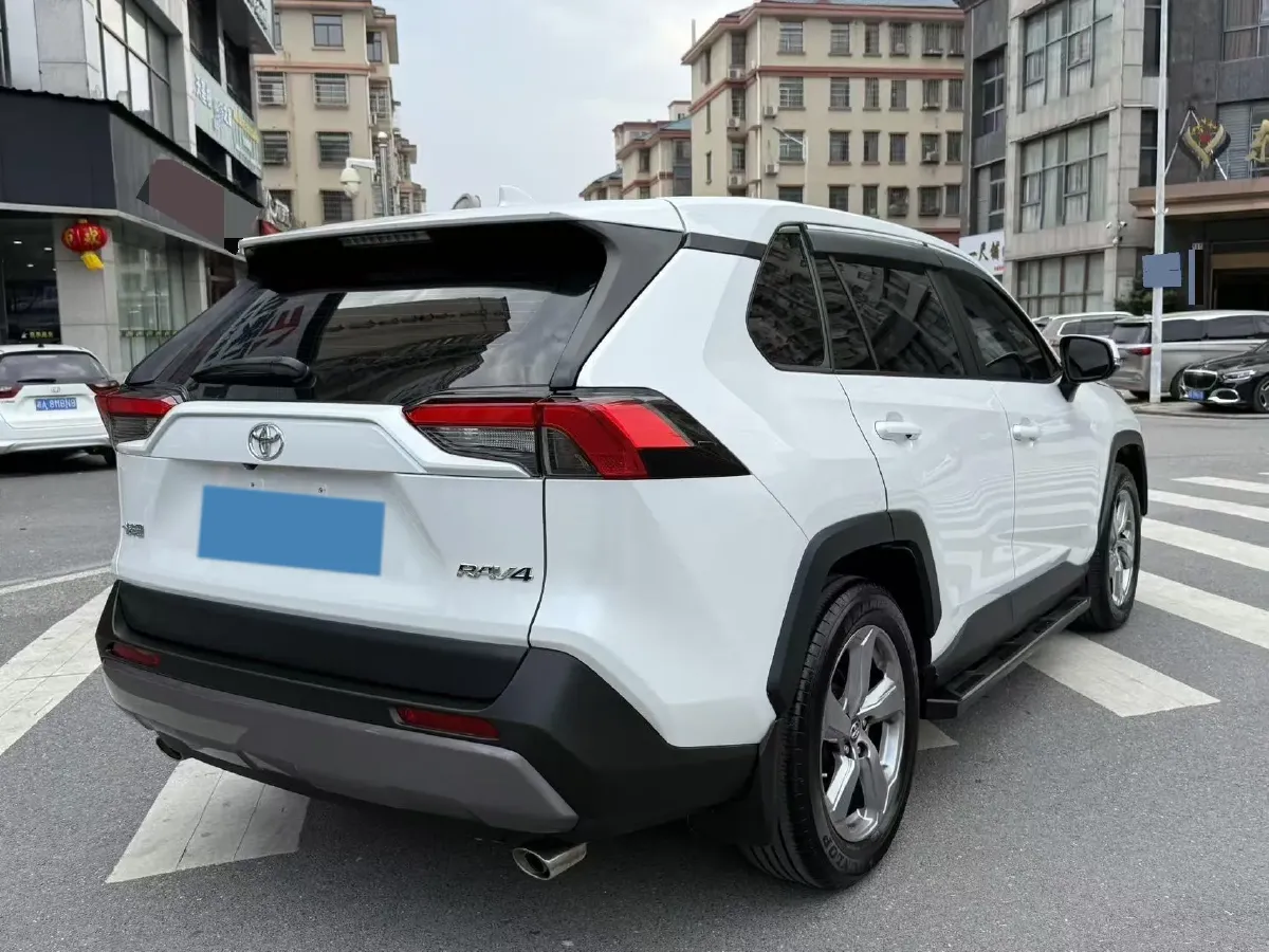 2022 Toyota RAV4 2.0L 171HP L4 CVT,autocango,china used car exporter,china ev exporter,chinese used car exporter,chinese used ev exporter