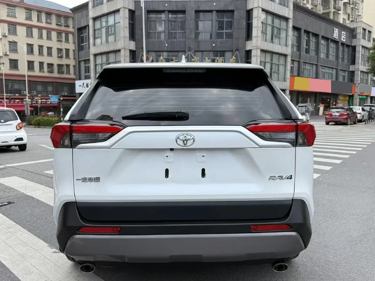 2022 Toyota RAV4 2.0L 171HP L4 CVT,autocango,china used car exporter,china ev exporter,chinese used car exporter,chinese used ev exporter
