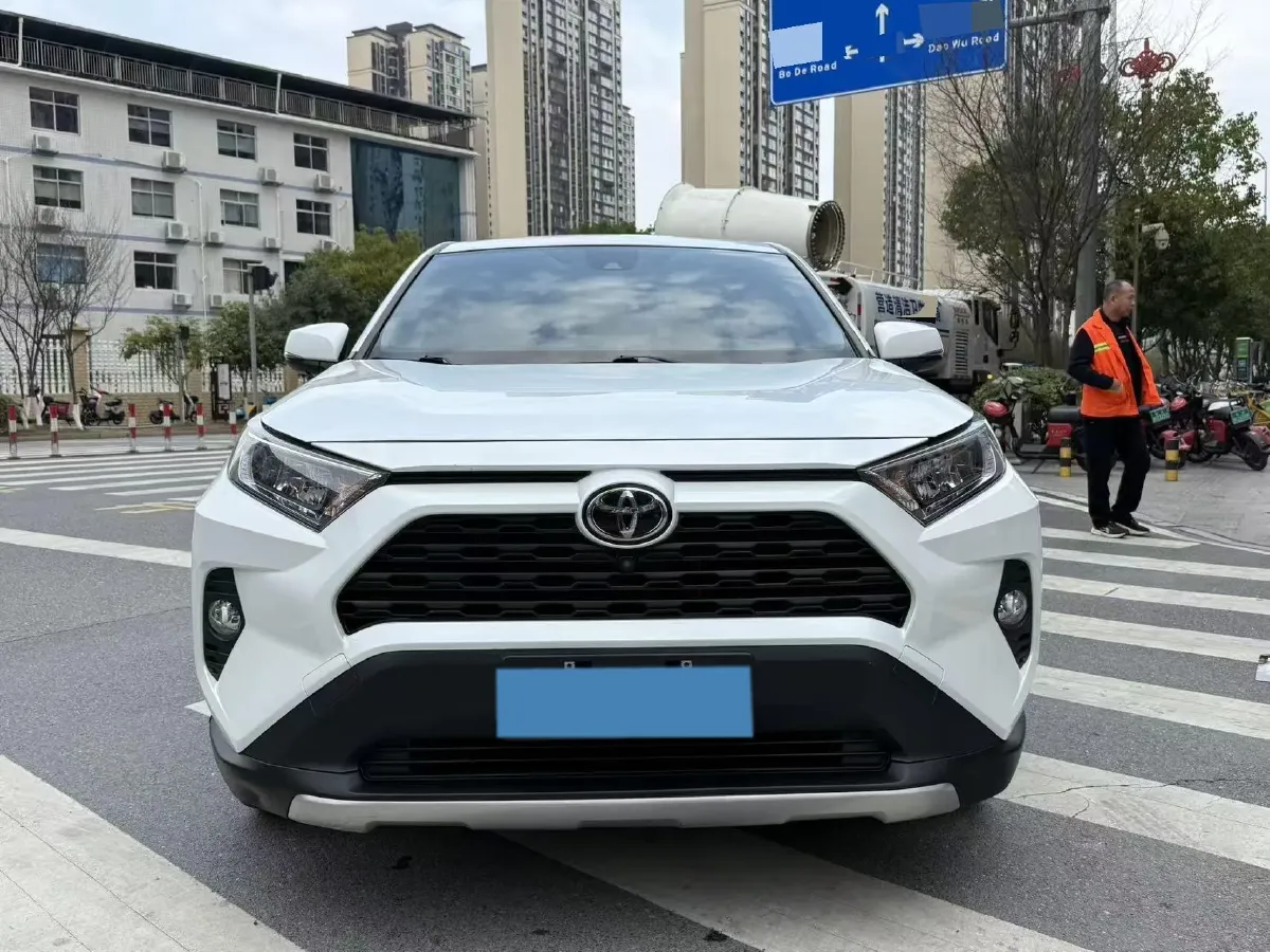 2022 Toyota RAV4 2.0L 171HP L4 CVT,autocango,china used car exporter,china ev exporter,chinese used car exporter,chinese used ev exporter
